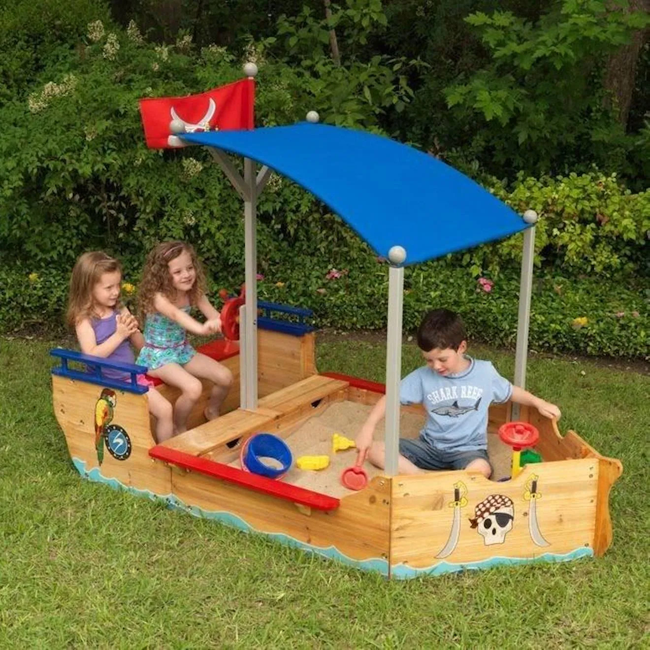 Bac à sable en bois Bateau de pirate KIDKRAFT - Avec auvent, rangements et drapeau de pirate marron - Kidkraft