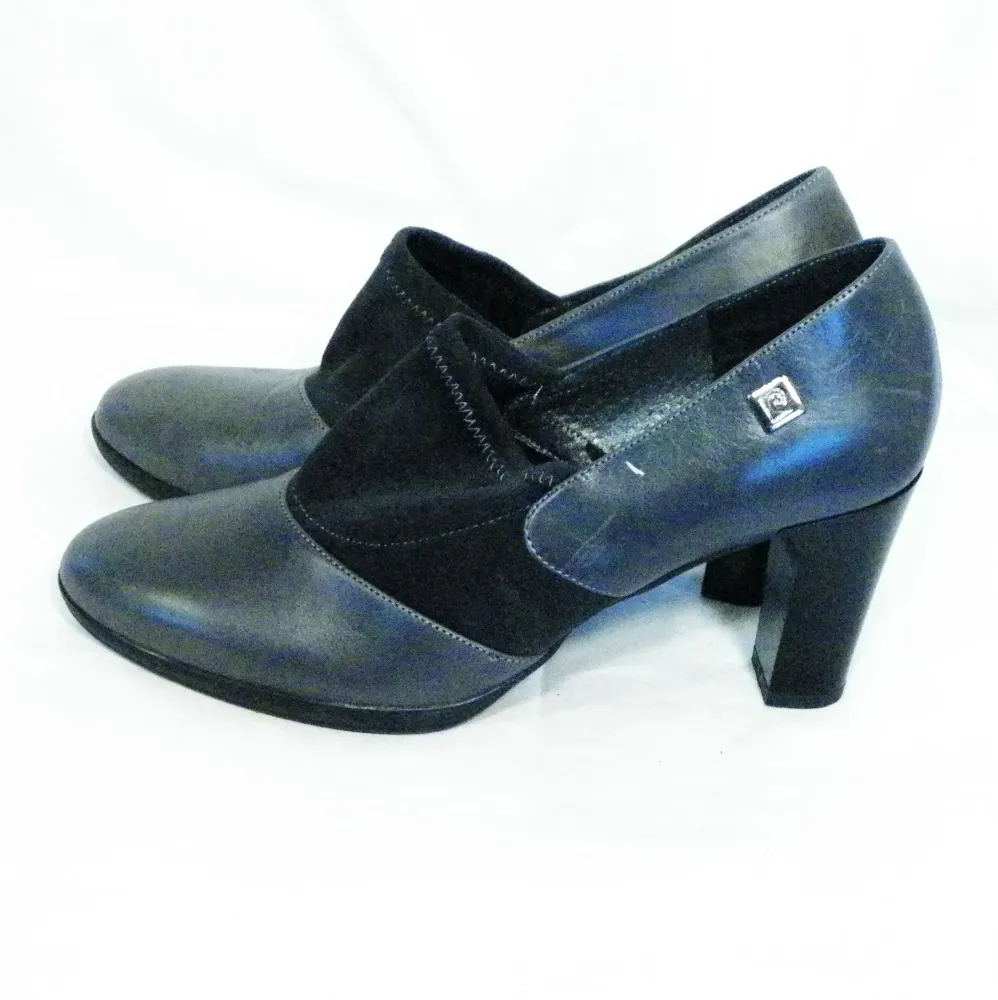 Chaussure Femme Grise PIERRE CARDIN T 38.