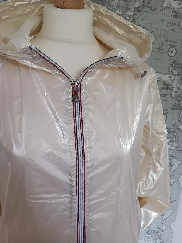 Manteau court imperméable fine doublure ecru doré