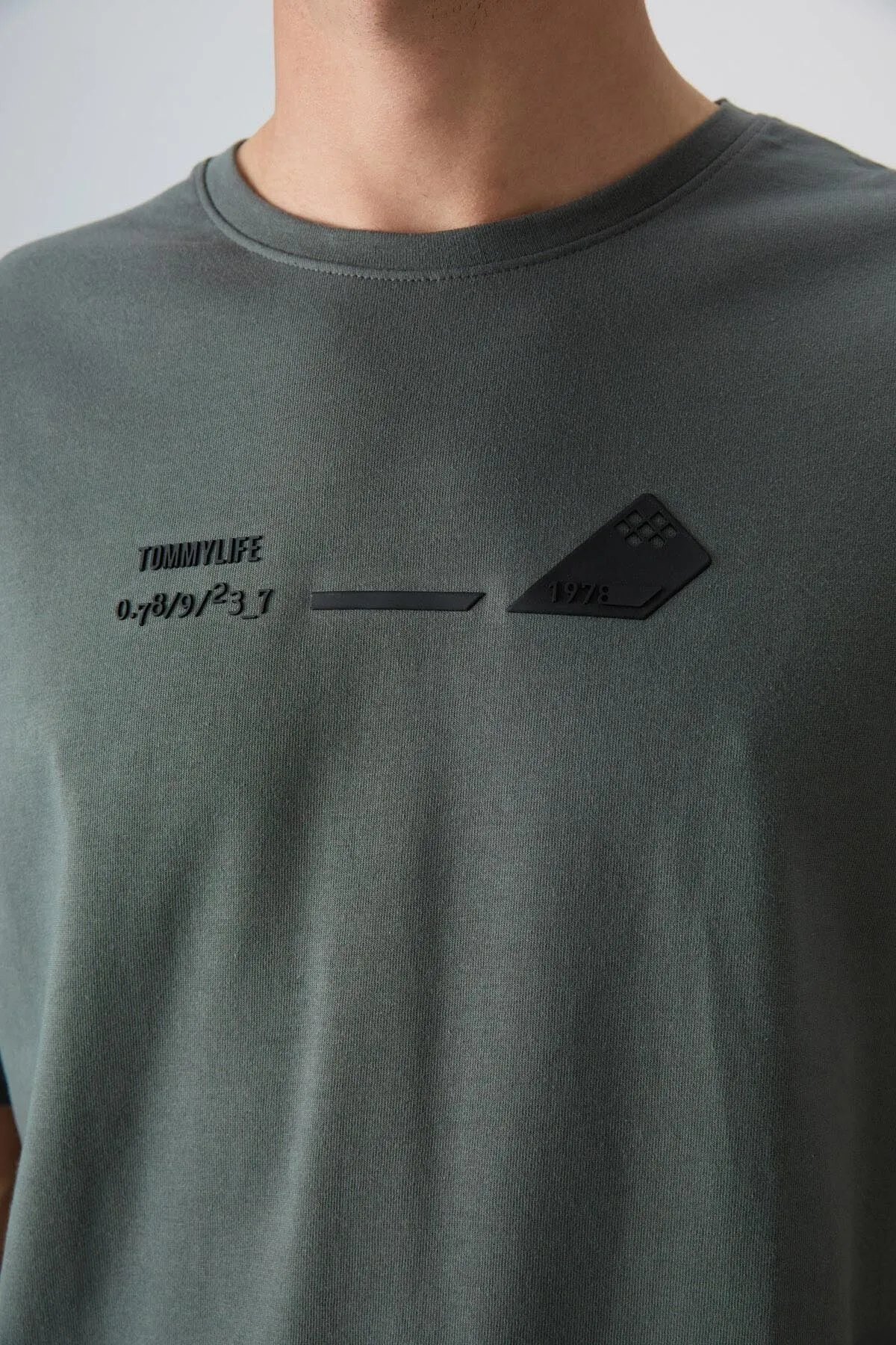 pamuklu kalin yumuak dokulu oversize fit baskili erkek t-shirt - 88330