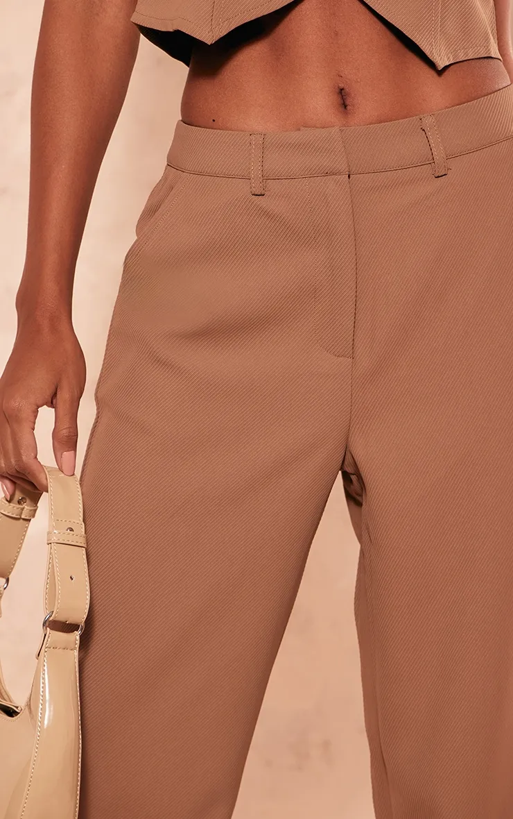 Pantalon de tailleur droit taupe deluxe texturé à détail coutures