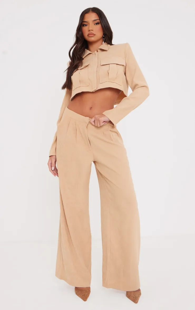 Pantalon de tailleur large beige oversize